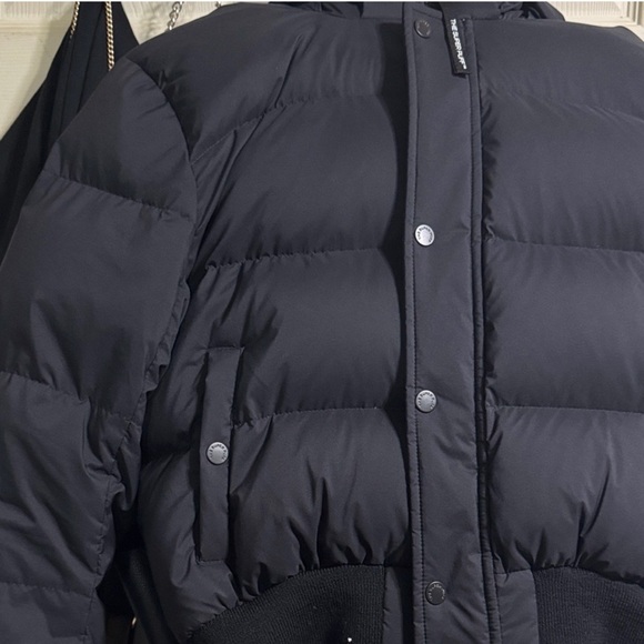 Aritzia Black Puff Jacket "The Super Puff" - Picture 5 of 5
